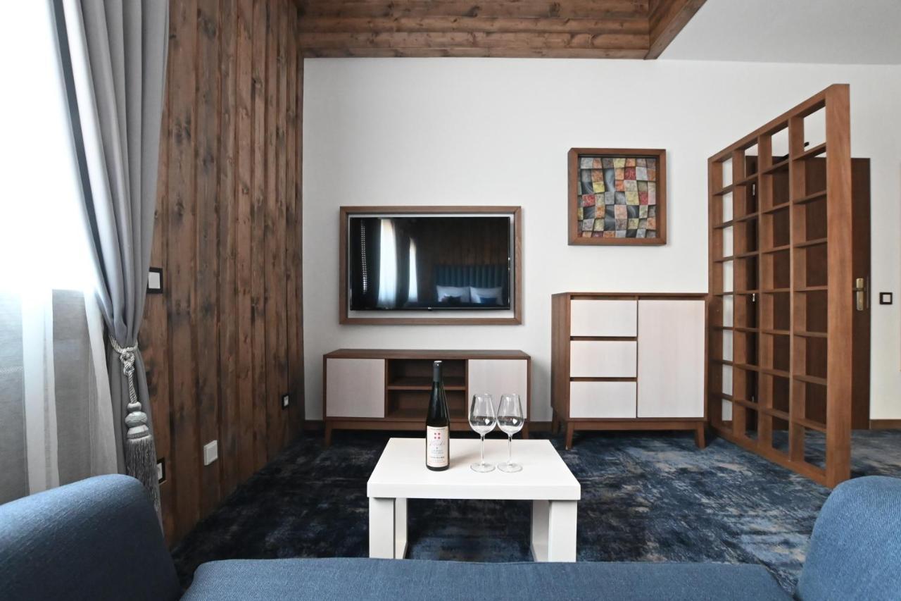 Apartmany Spessart Chomutov Luaran gambar